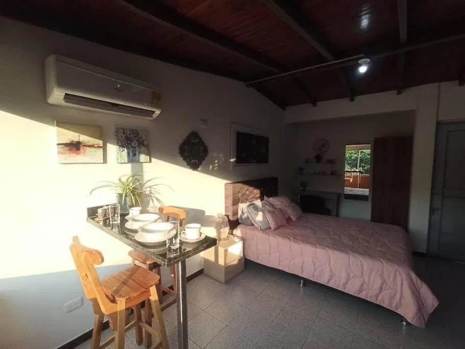 Cozy Apartment With All You Need! Cali